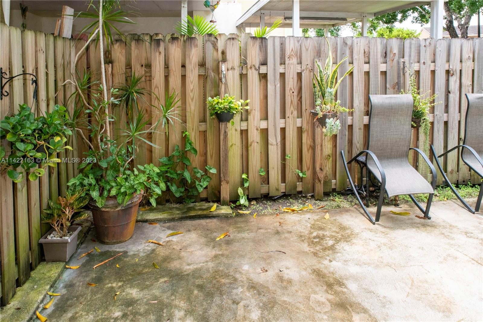 TROPICAL LANDINGS CONDO - Residential