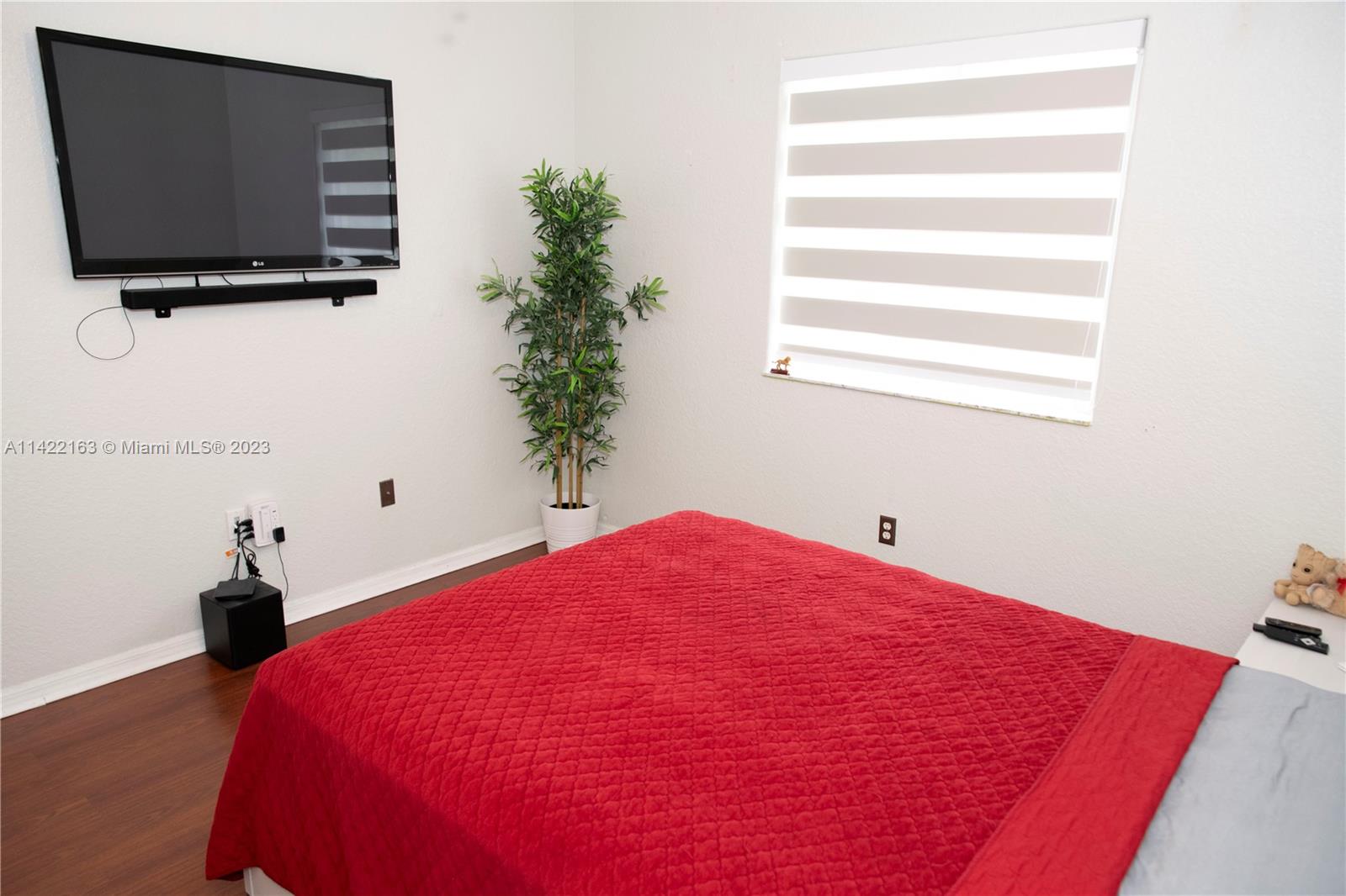 TROPICAL LANDINGS CONDO - Residential