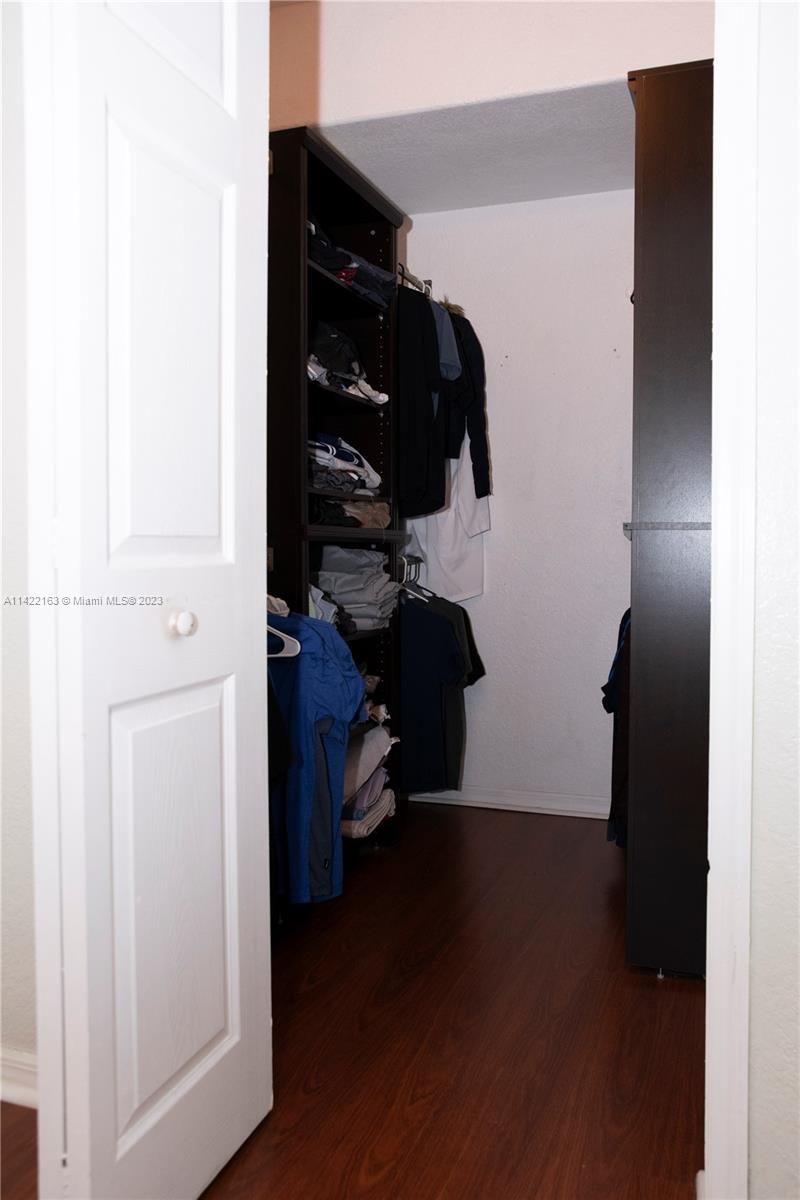 TROPICAL LANDINGS CONDO - Residential