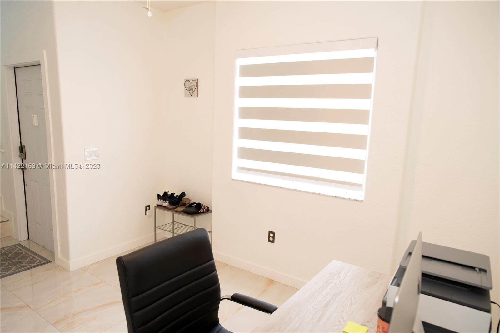 TROPICAL LANDINGS CONDO - Residential