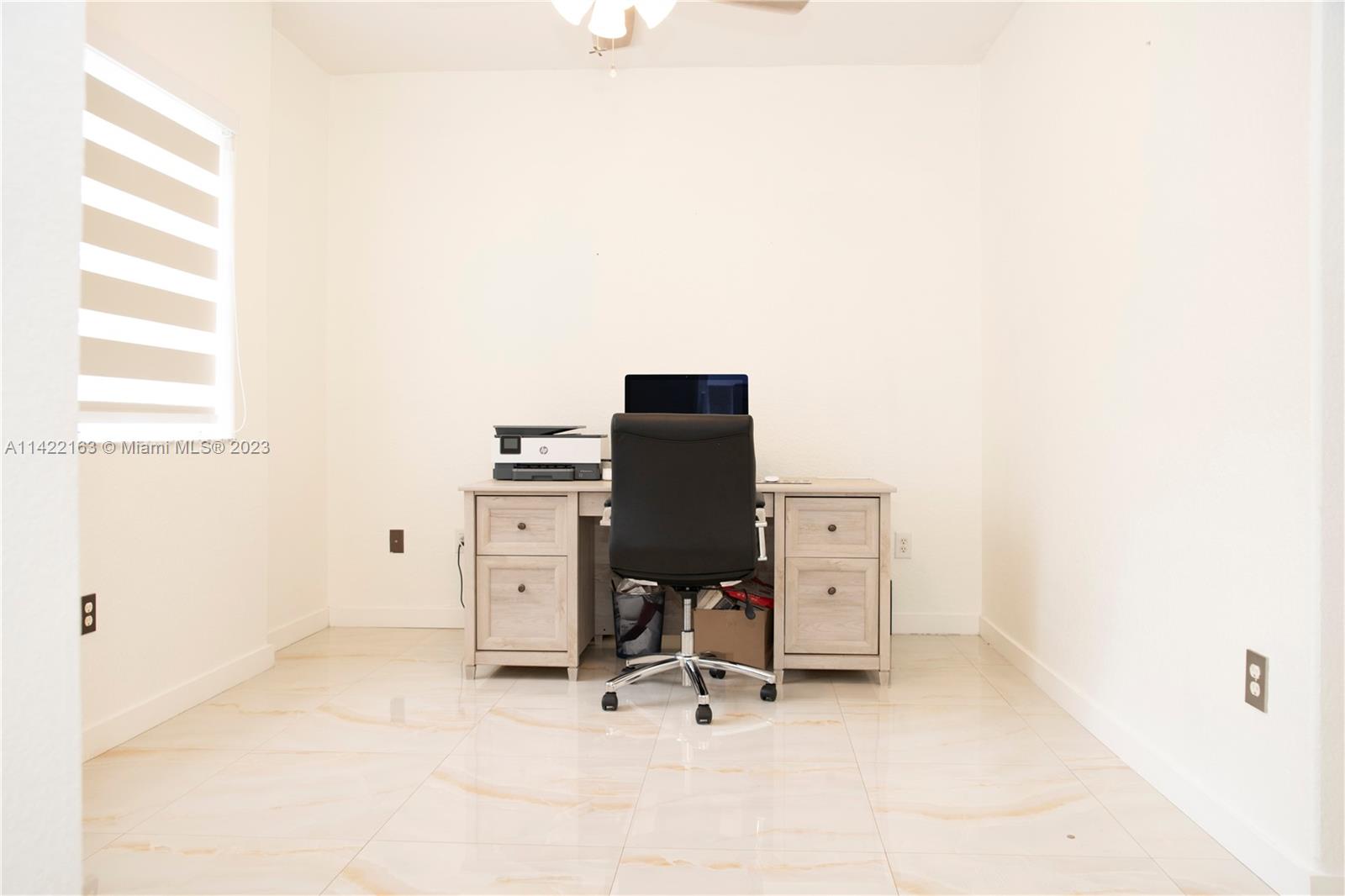 TROPICAL LANDINGS CONDO - Residential