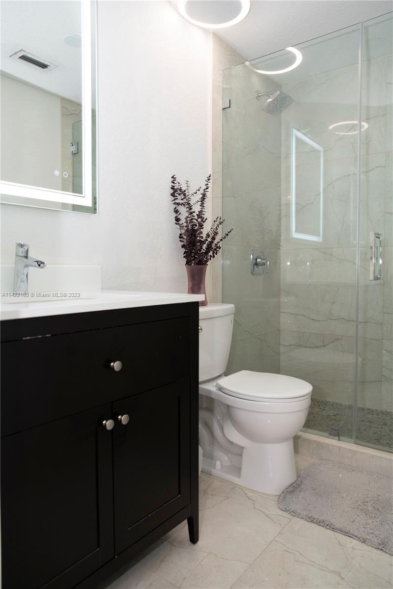 TROPICAL LANDINGS CONDO - Residential
