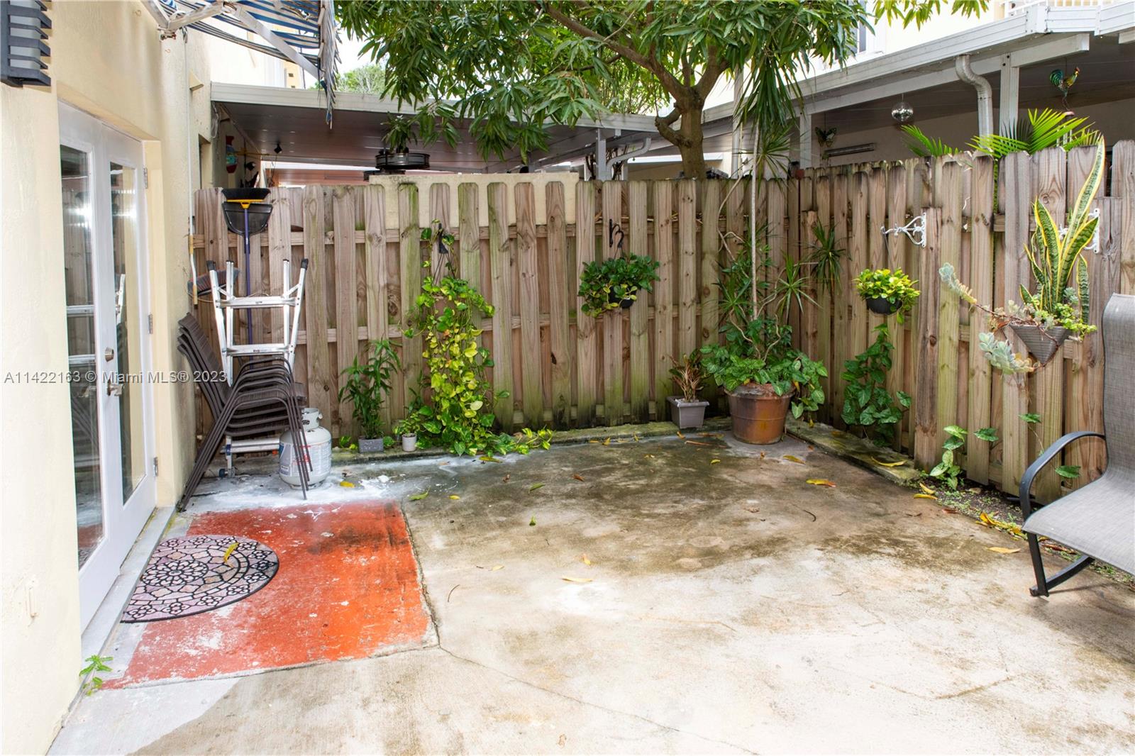 TROPICAL LANDINGS CONDO - Residential