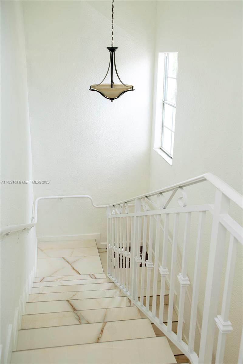 TROPICAL LANDINGS CONDO - Residential