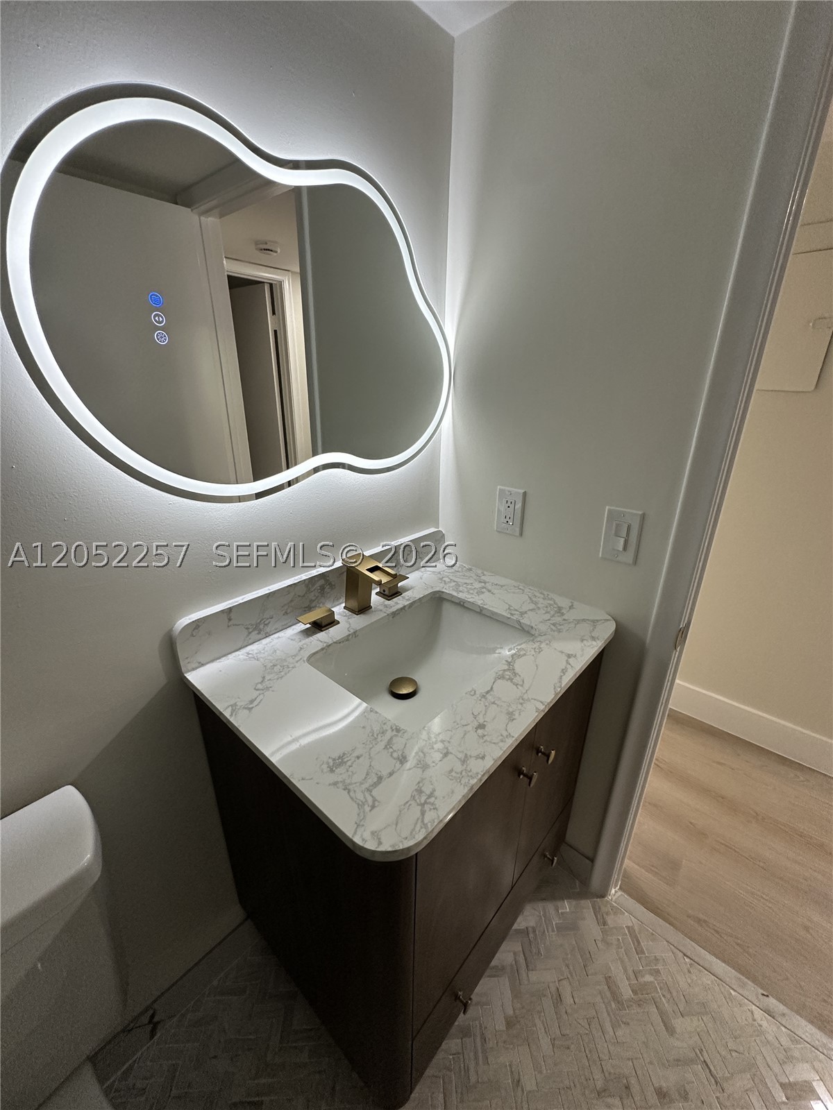 KINGSLEY AT CENTURY VILLA - Residential