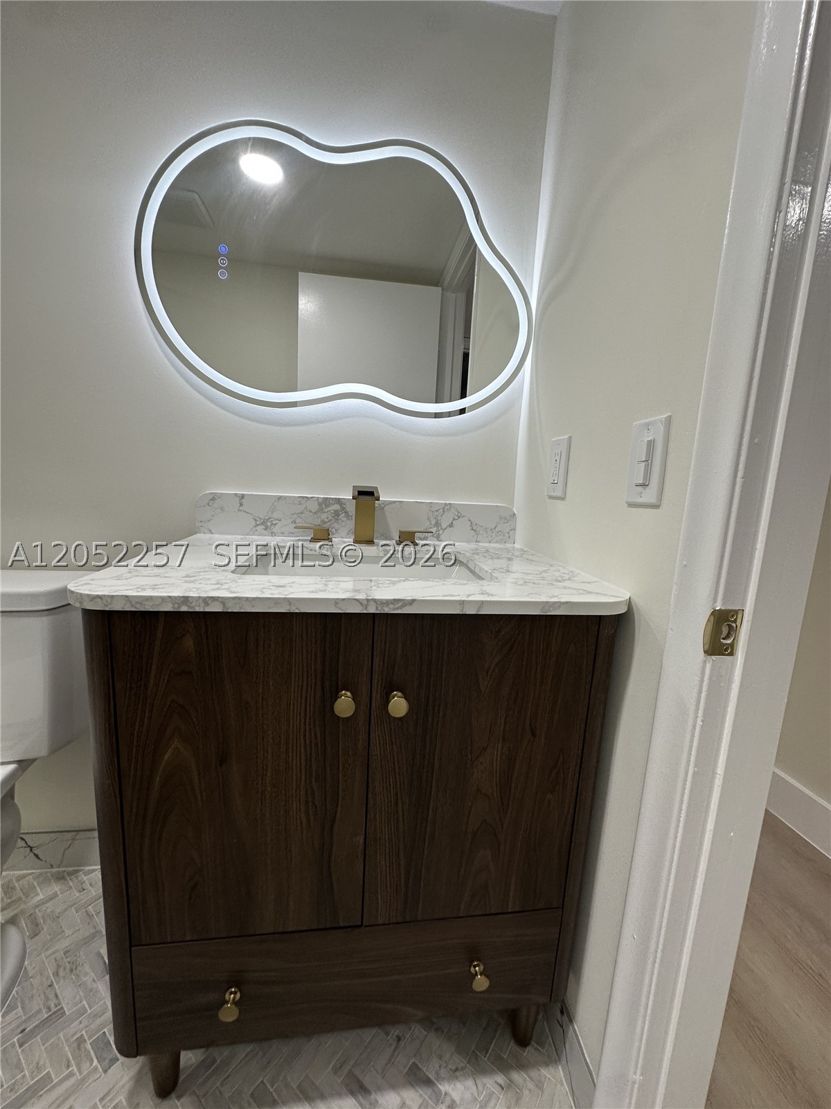 KINGSLEY AT CENTURY VILLA - Residential