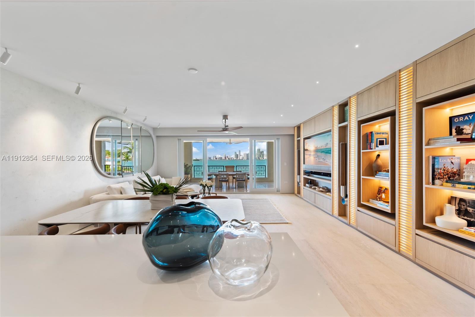 BAYVIEW AT FISHER ISL CON - Residential