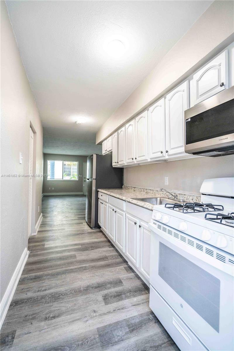 BYRON BEACH CONDO - Residential Lease