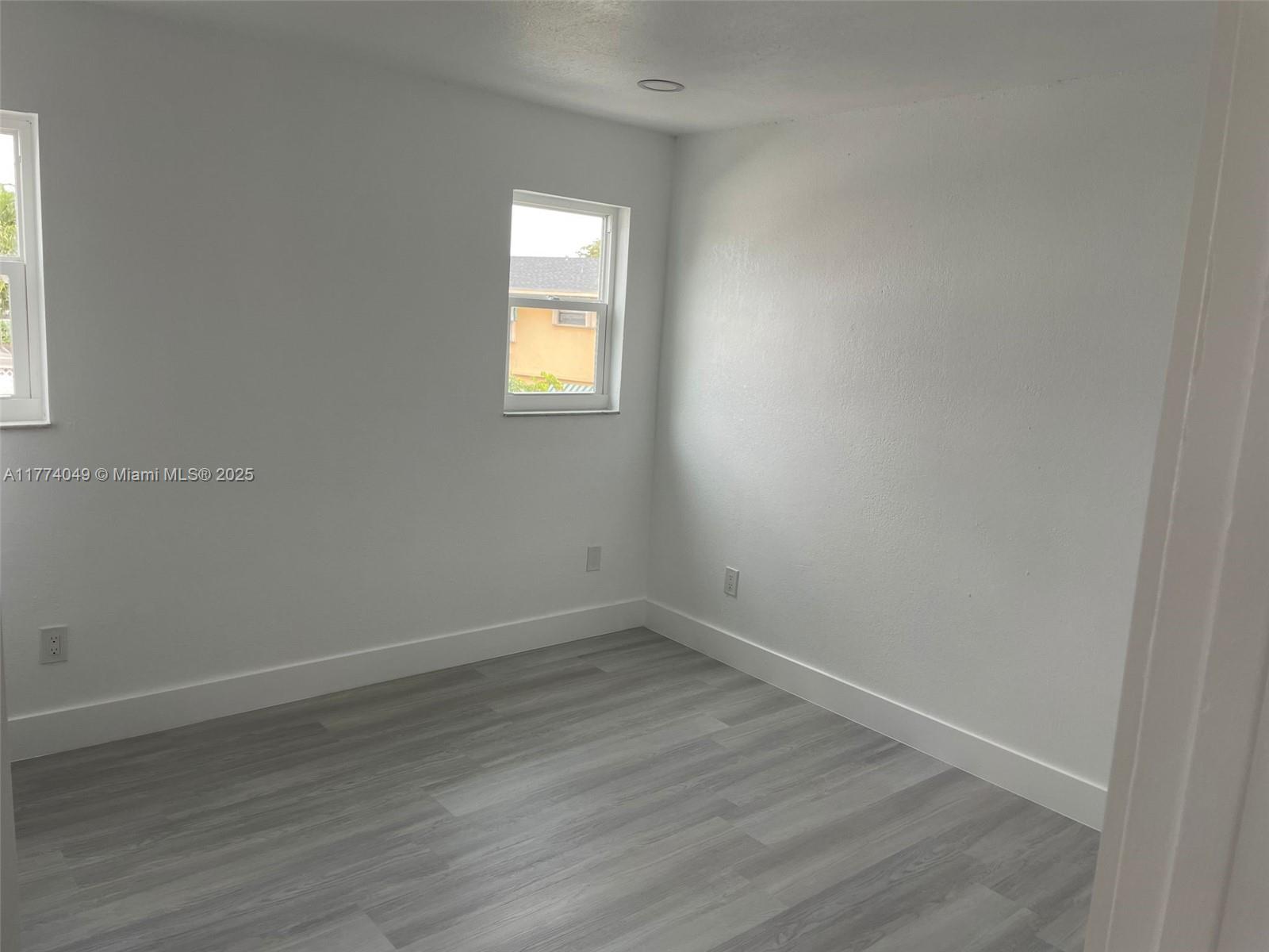 LES GARDENS - Residential Lease