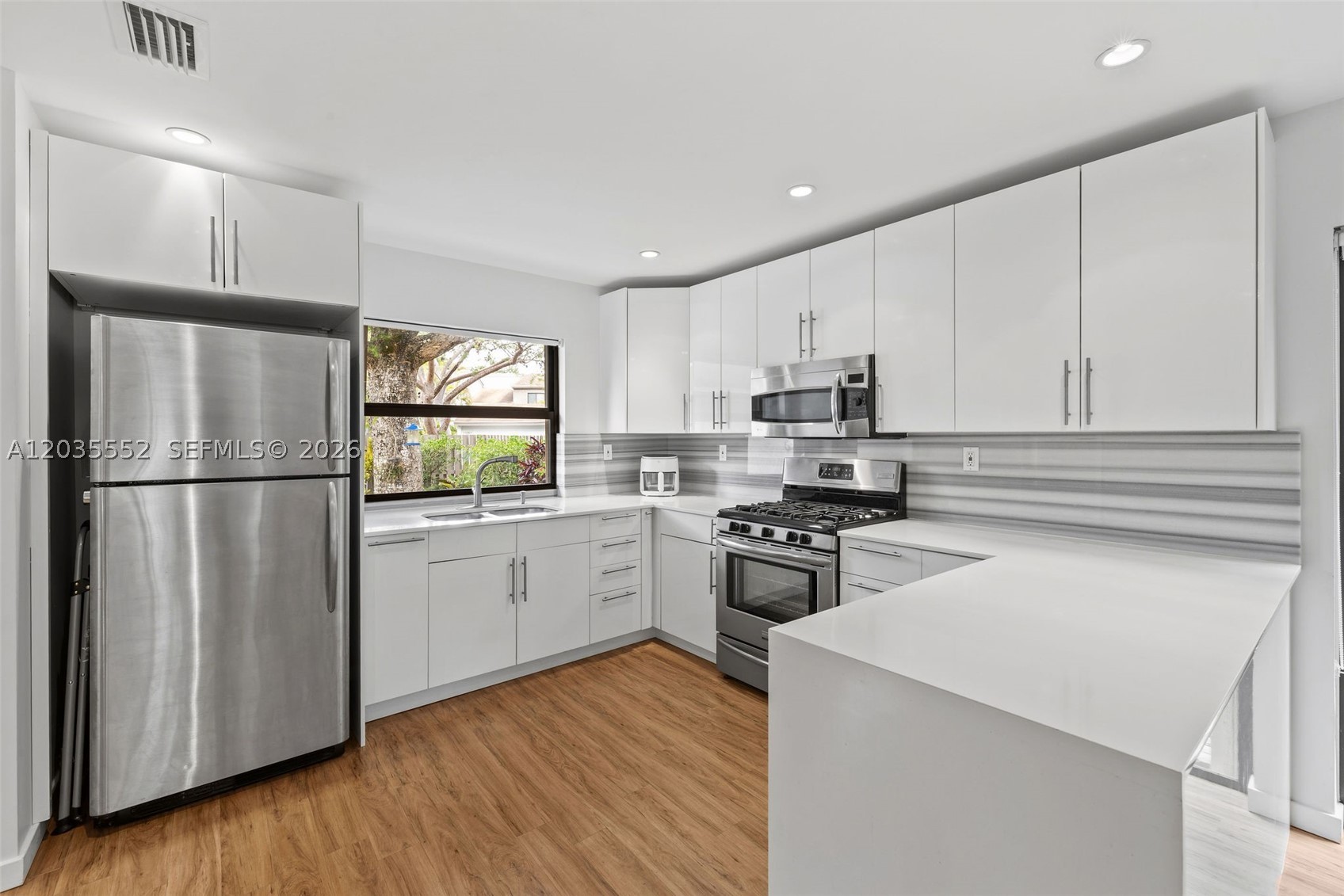 SABAL CHASE SEC 1 - Residential