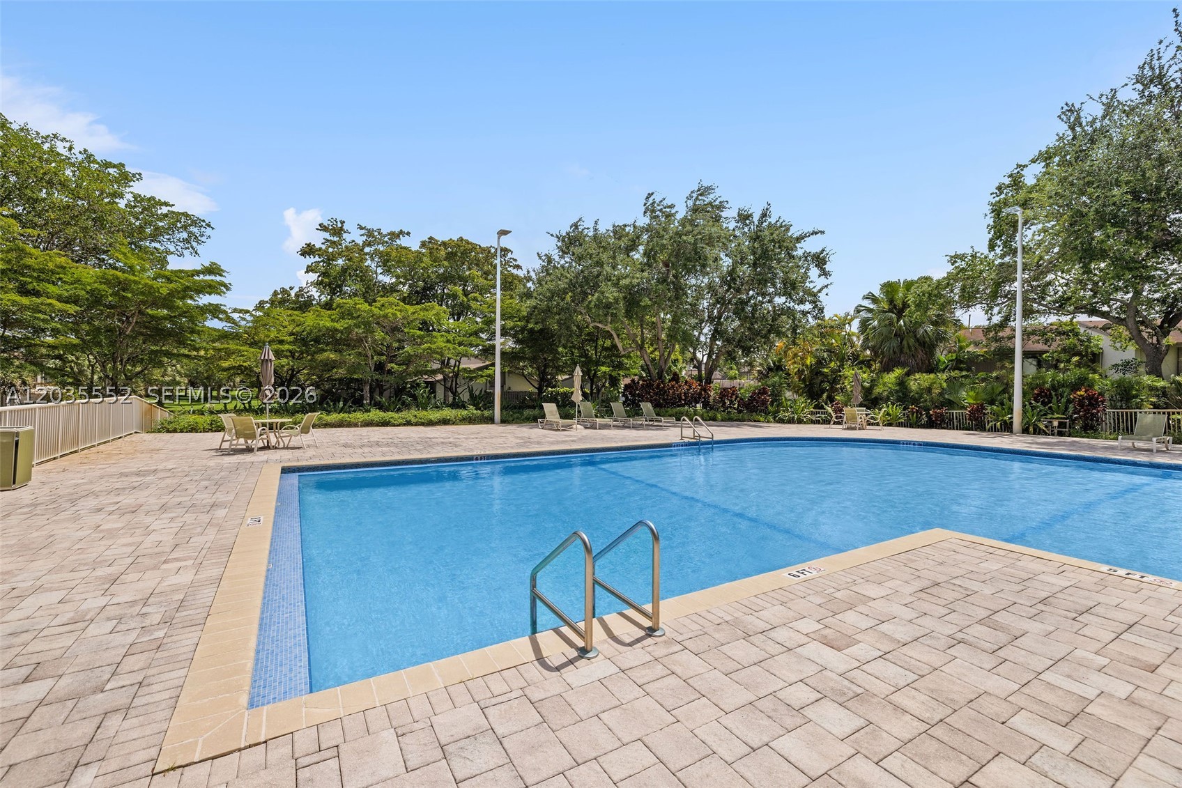 SABAL CHASE SEC 1 - Residential