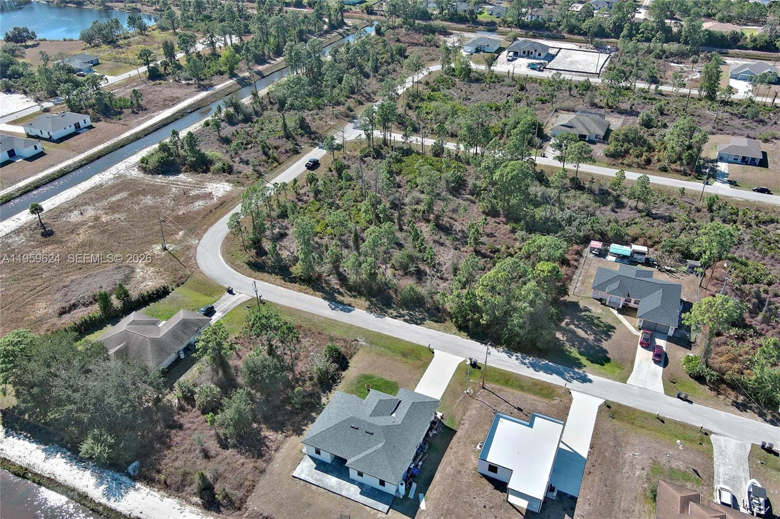 LEHIGH ACRES - Land