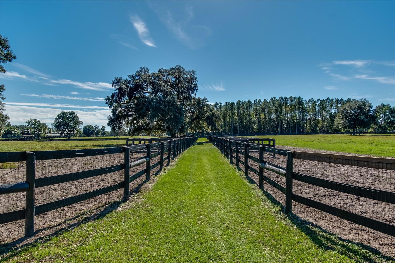 AG NONSUB - Land
