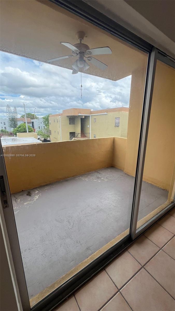 PALMETTO SPRINGS CONDO VI - Residential