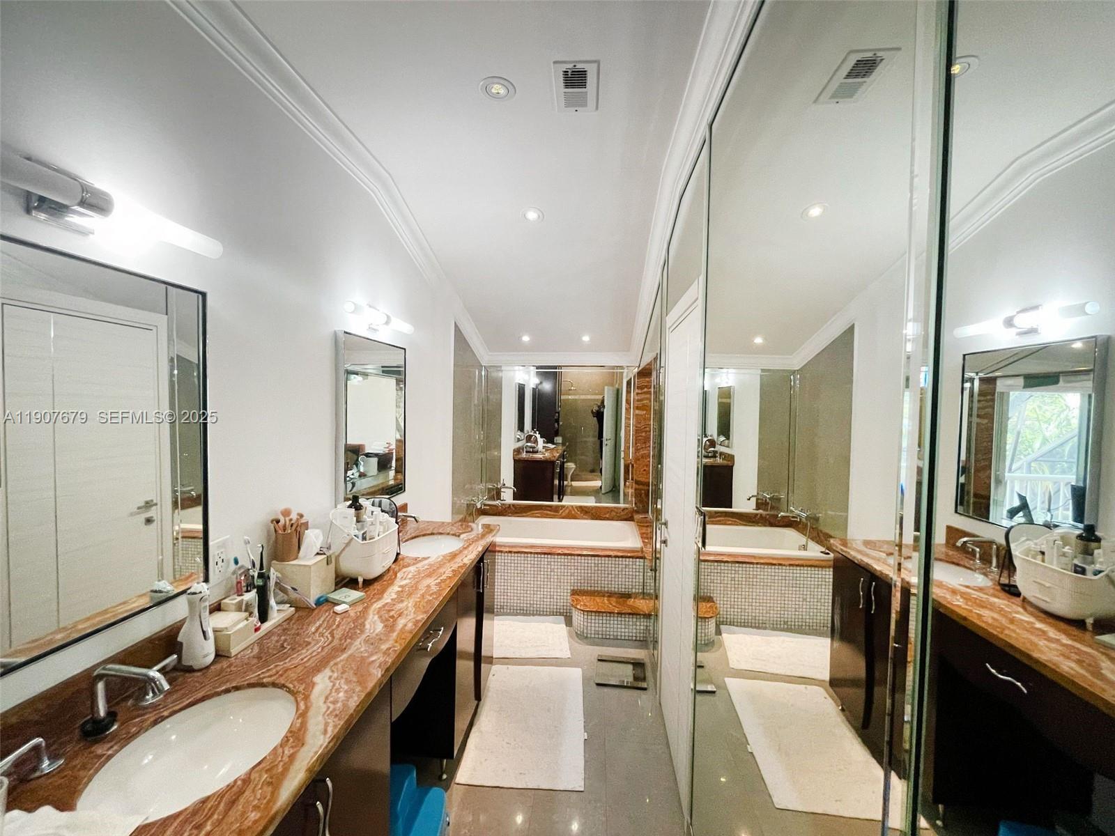 DELVISTA A CONDO - Residential