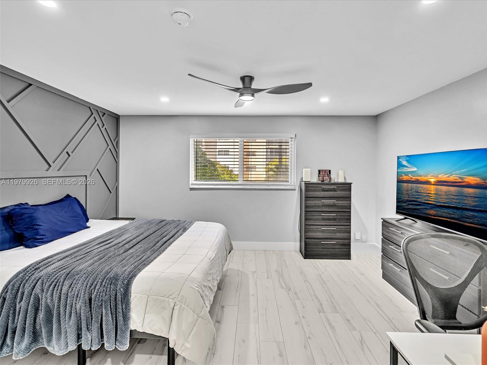 MEADOWBROOK TOWERS CONDO - Residential