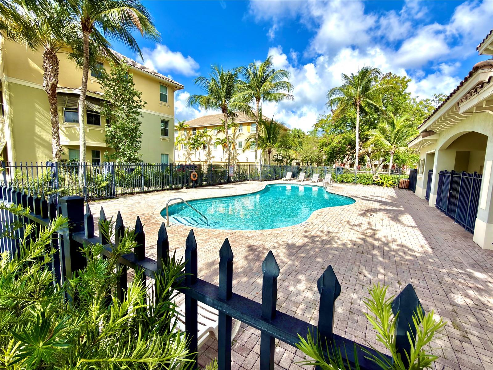 FOXFORD TRAILS - Residential