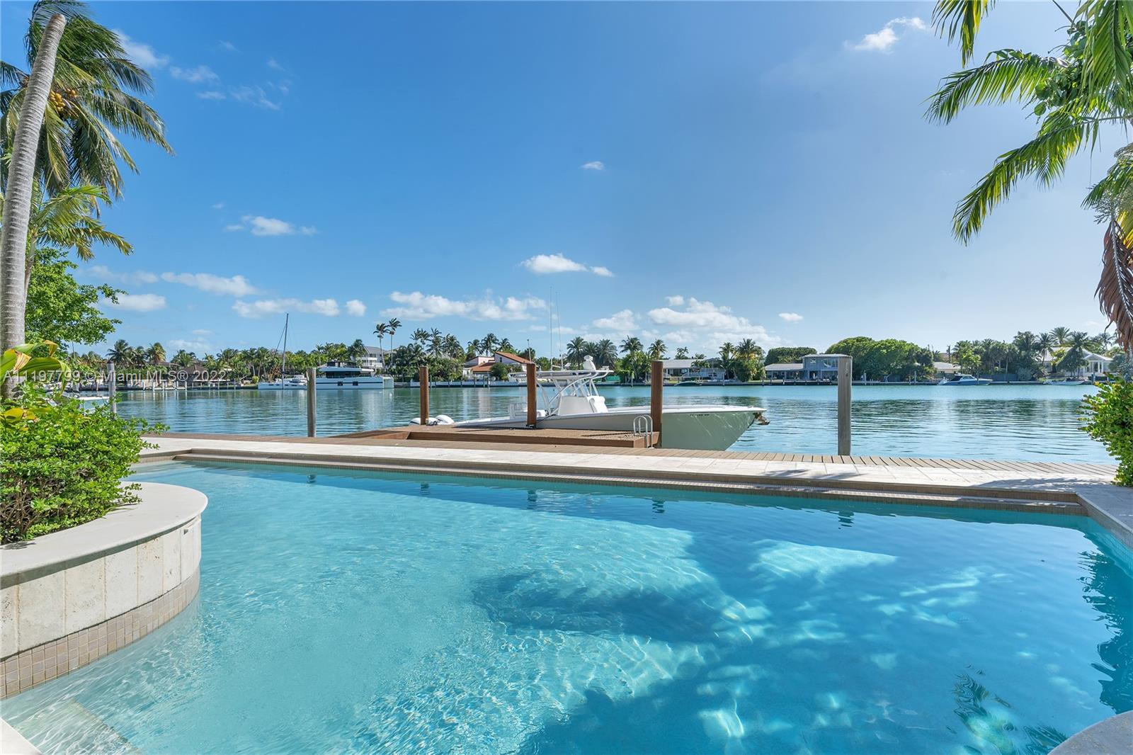 BISCAYNE KEY ESTATES - Residential