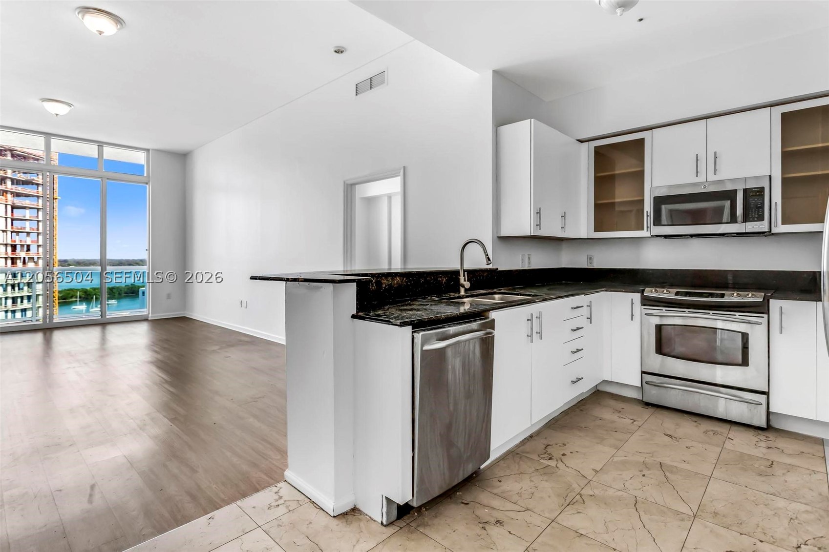 360 CONDO A - Residential
