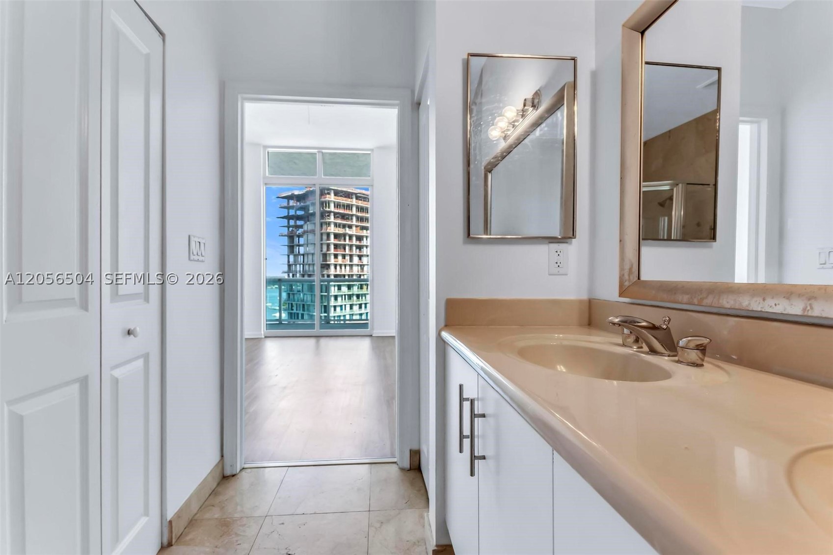 360 CONDO A - Residential