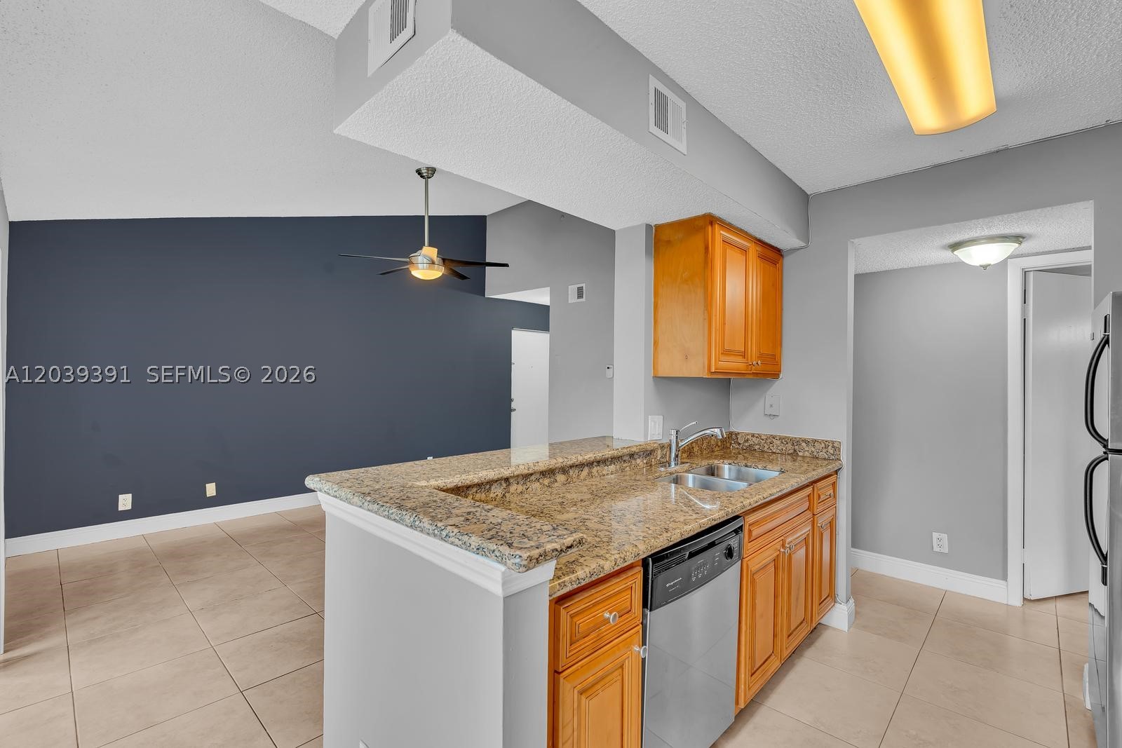 SUN VISTA GARDENS CONDO - Residential