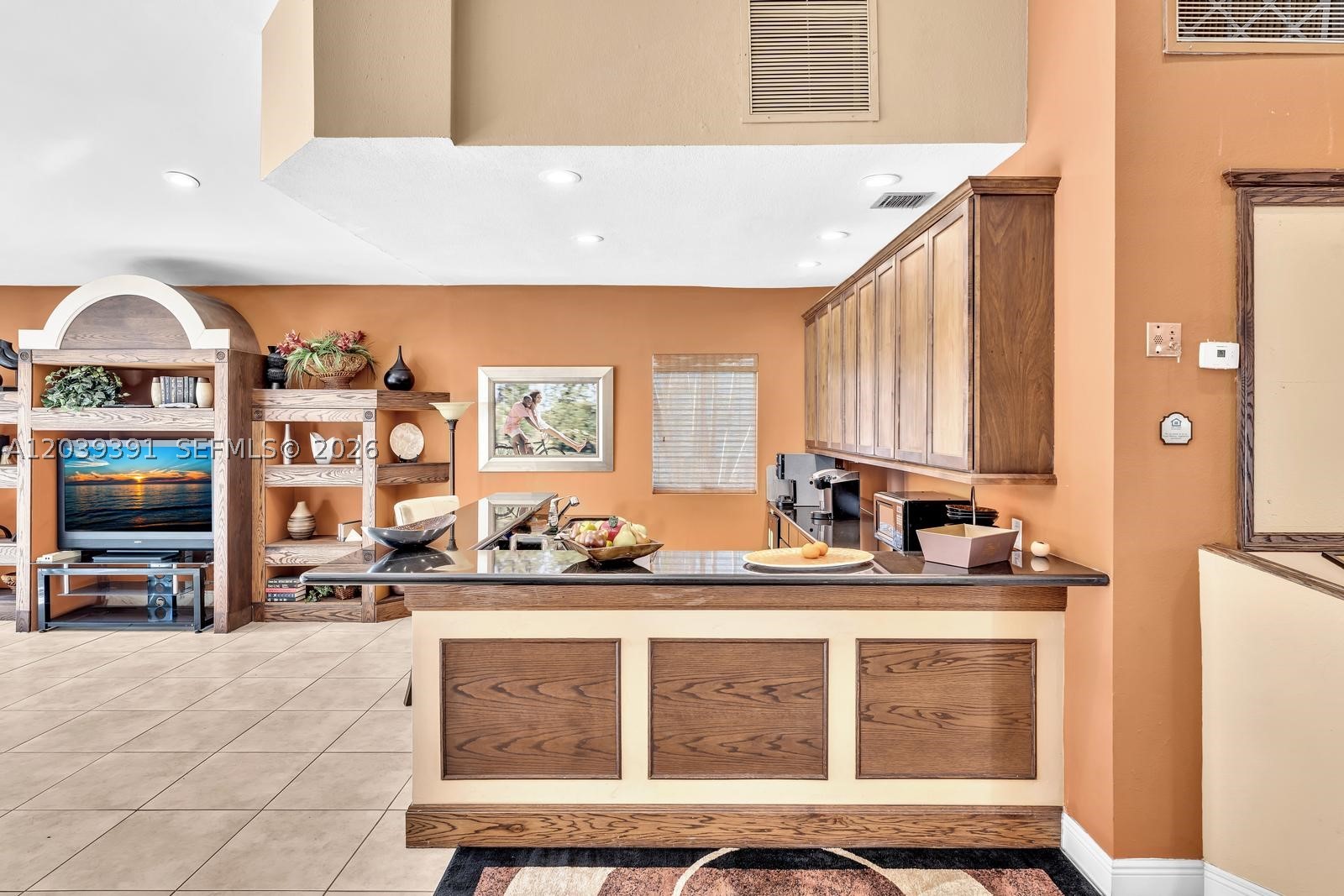 SUN VISTA GARDENS CONDO - Residential