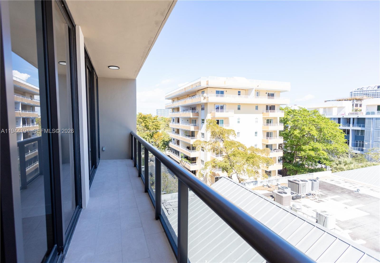 Arbor Coconut Grove - Residential