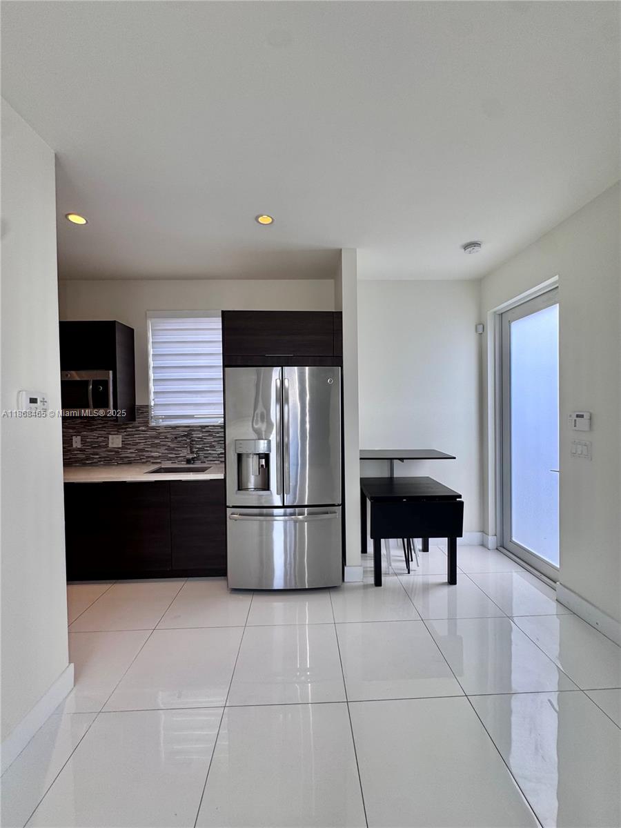 LANDMARK AT DORAL - Residential Lease