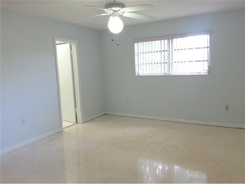 LOLADERO ESTS 1ST ADDN - Residential Lease
