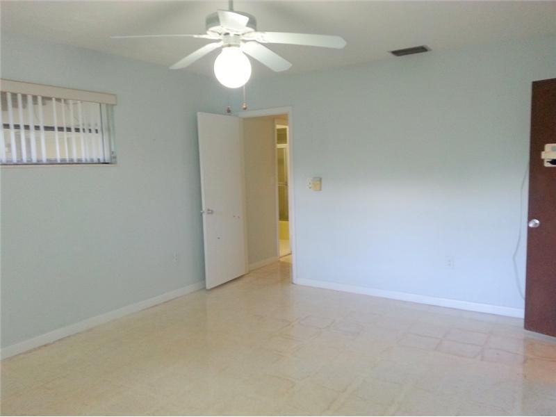 LOLADERO ESTS 1ST ADDN - Residential Lease