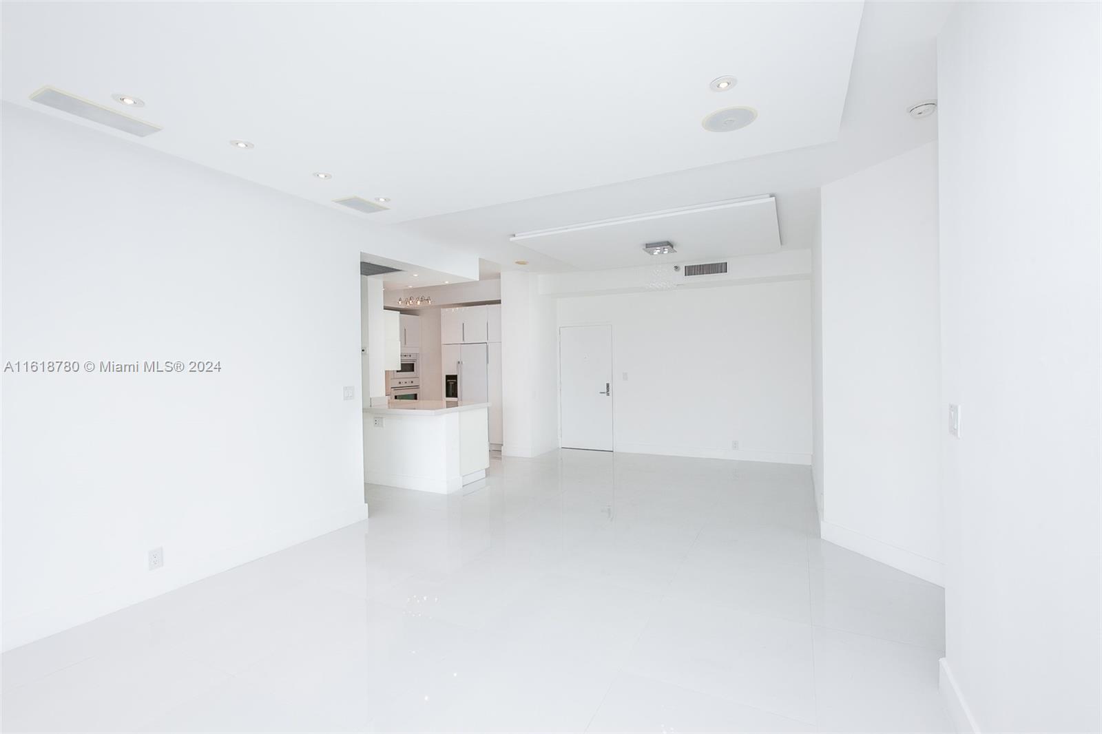 MYSTIC POINTE CONDO NO TH - Residential Lease