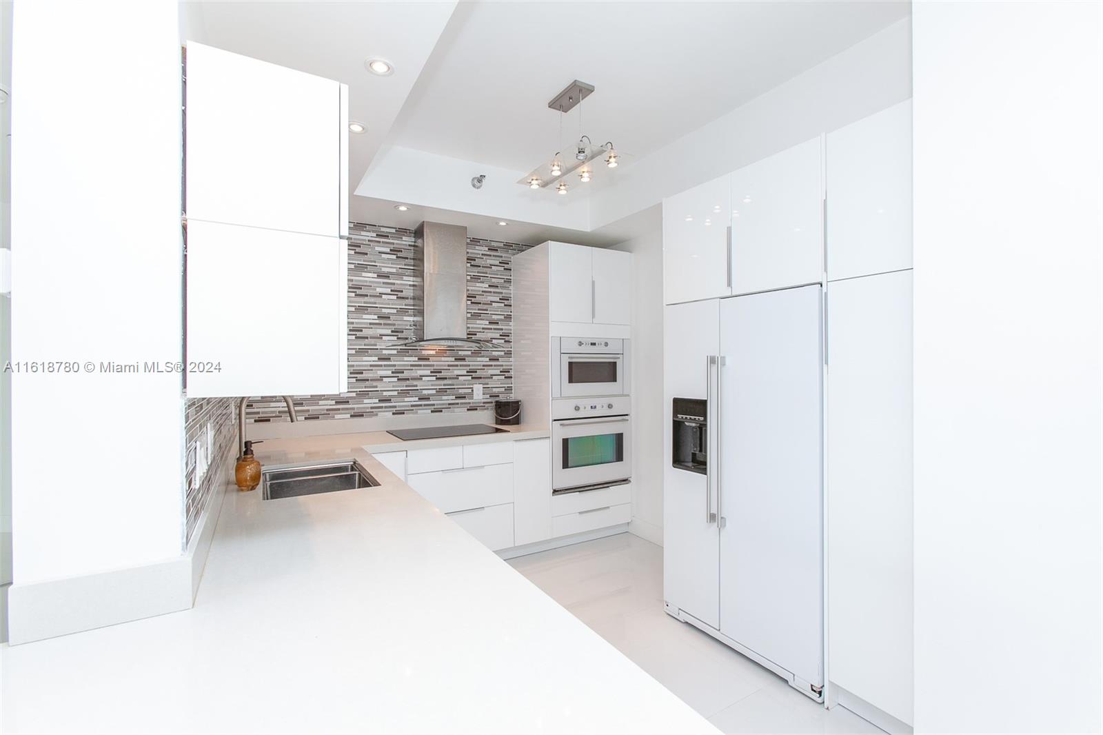 MYSTIC POINTE CONDO NO TH - Residential Lease
