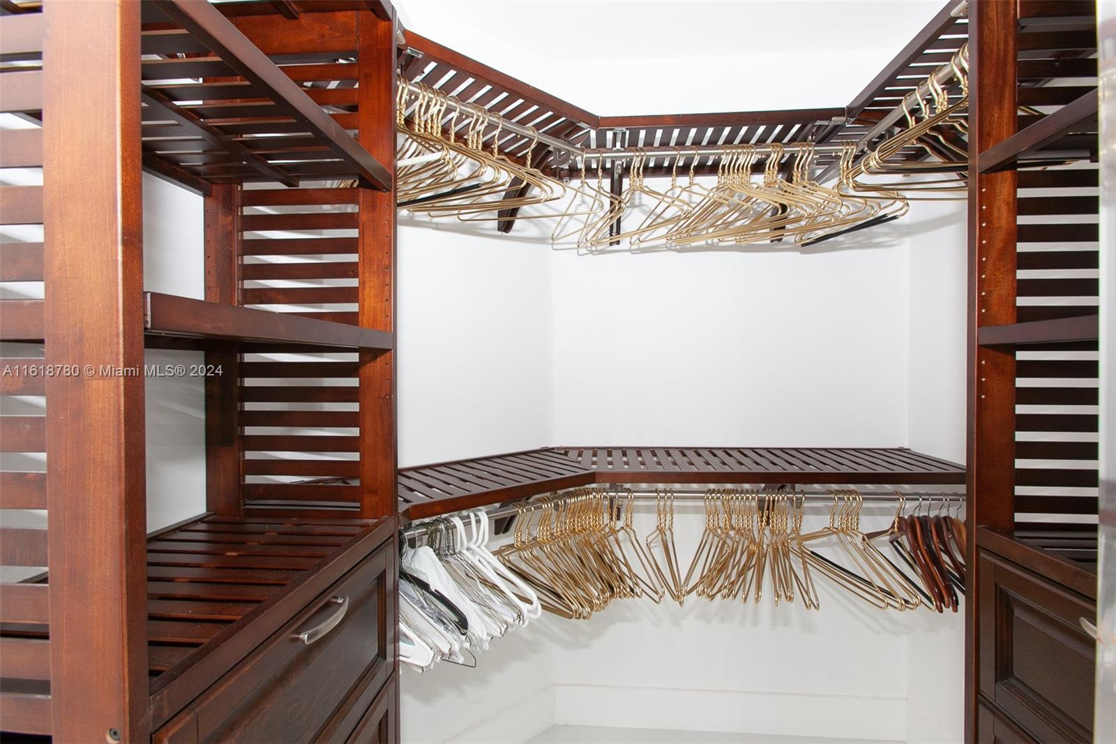 MYSTIC POINTE CONDO NO TH - Residential Lease