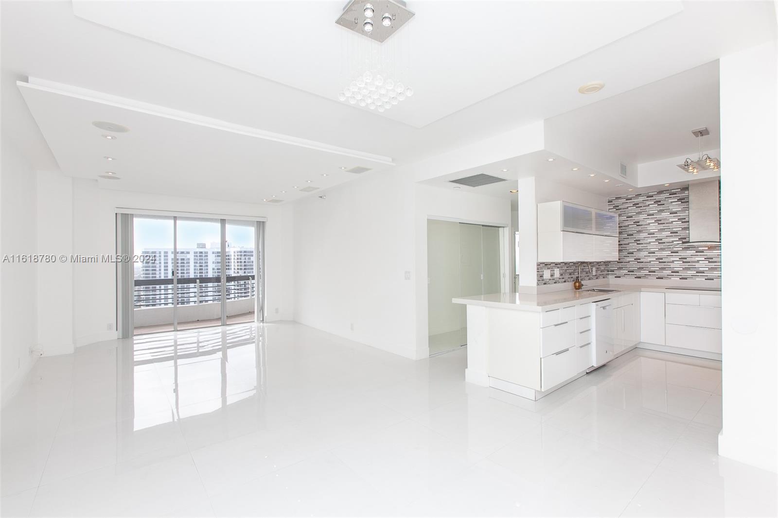 MYSTIC POINTE CONDO NO TH - Residential Lease