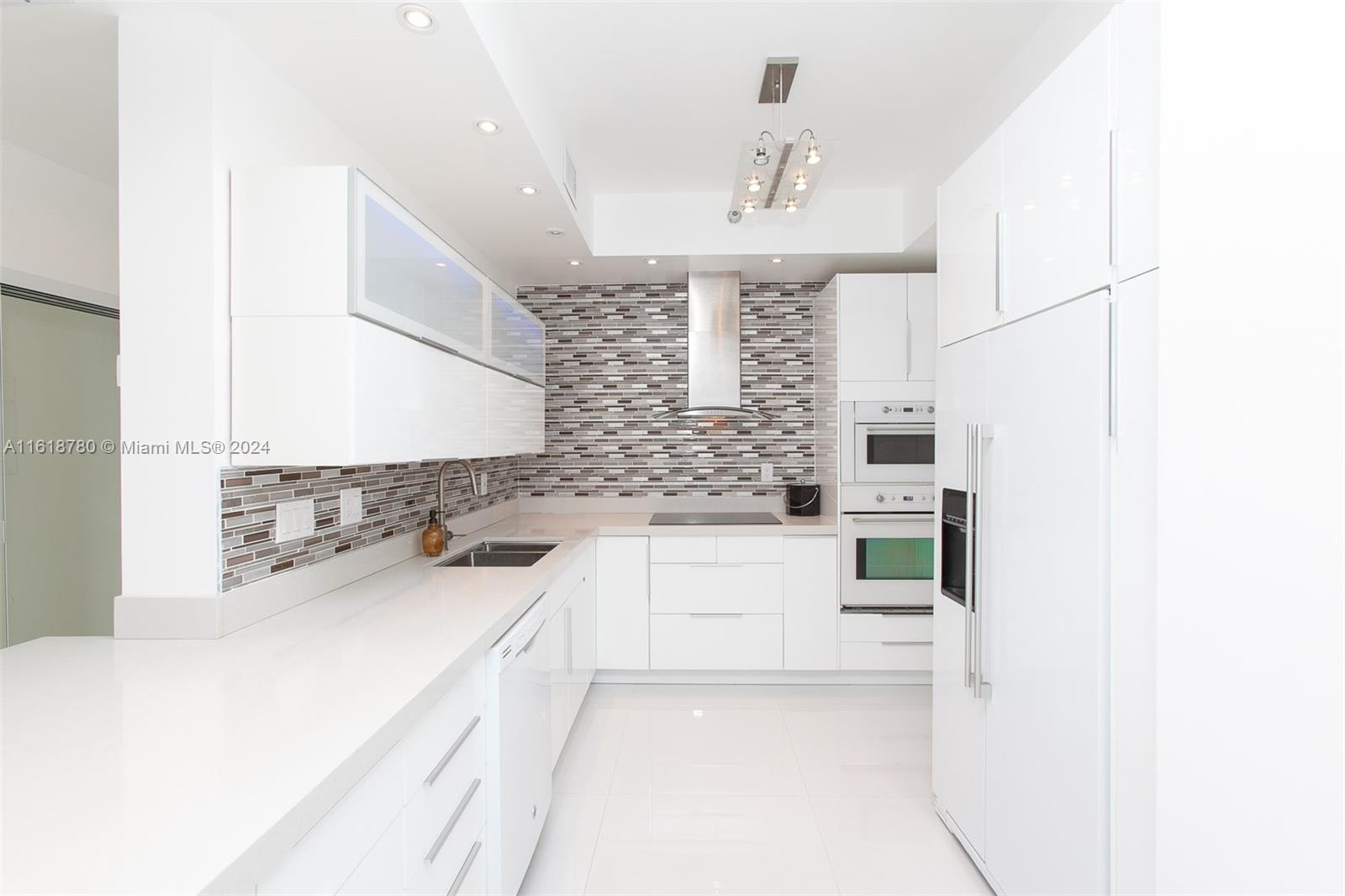 MYSTIC POINTE CONDO NO TH - Residential Lease