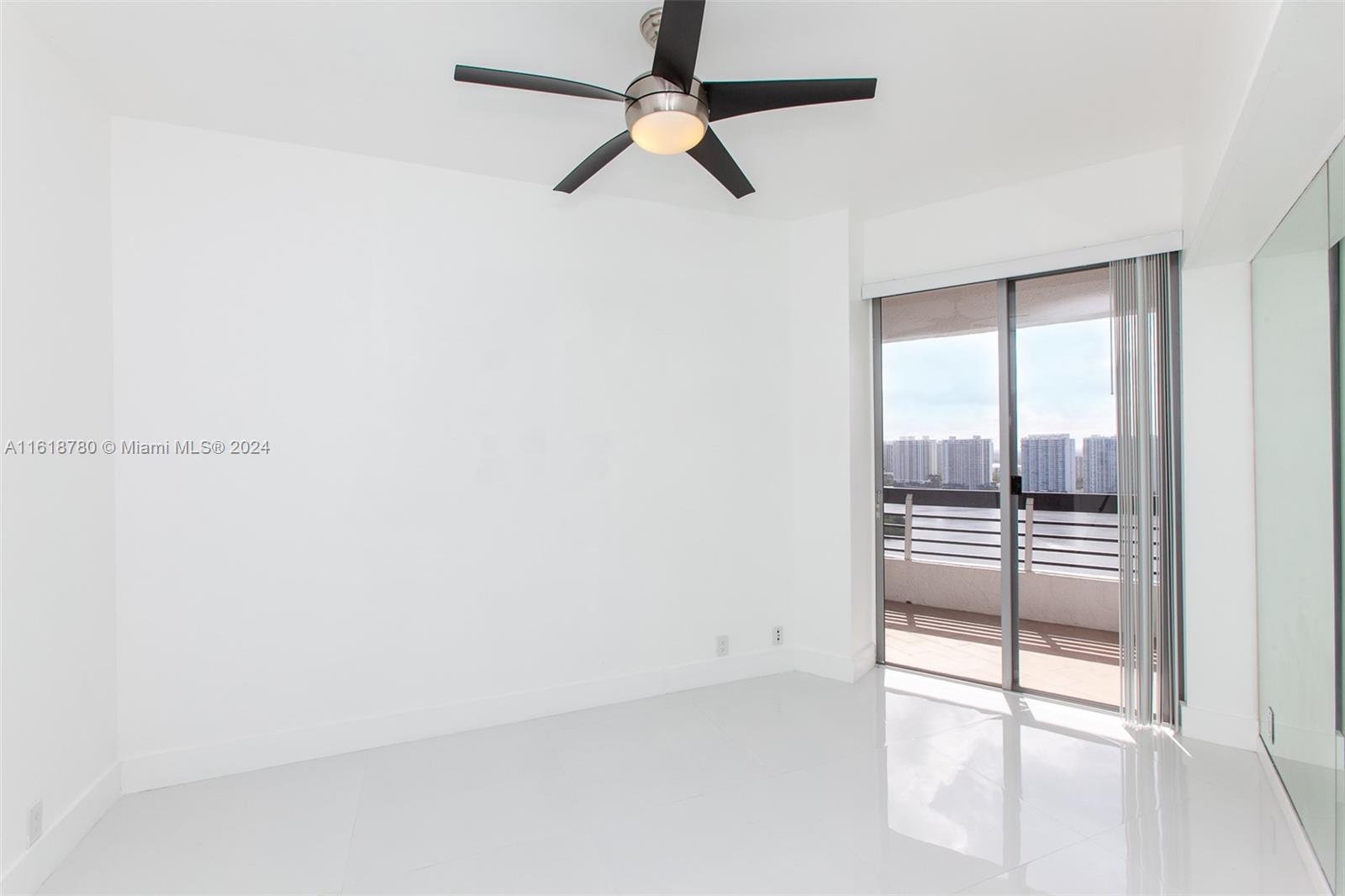 MYSTIC POINTE CONDO NO TH - Residential Lease