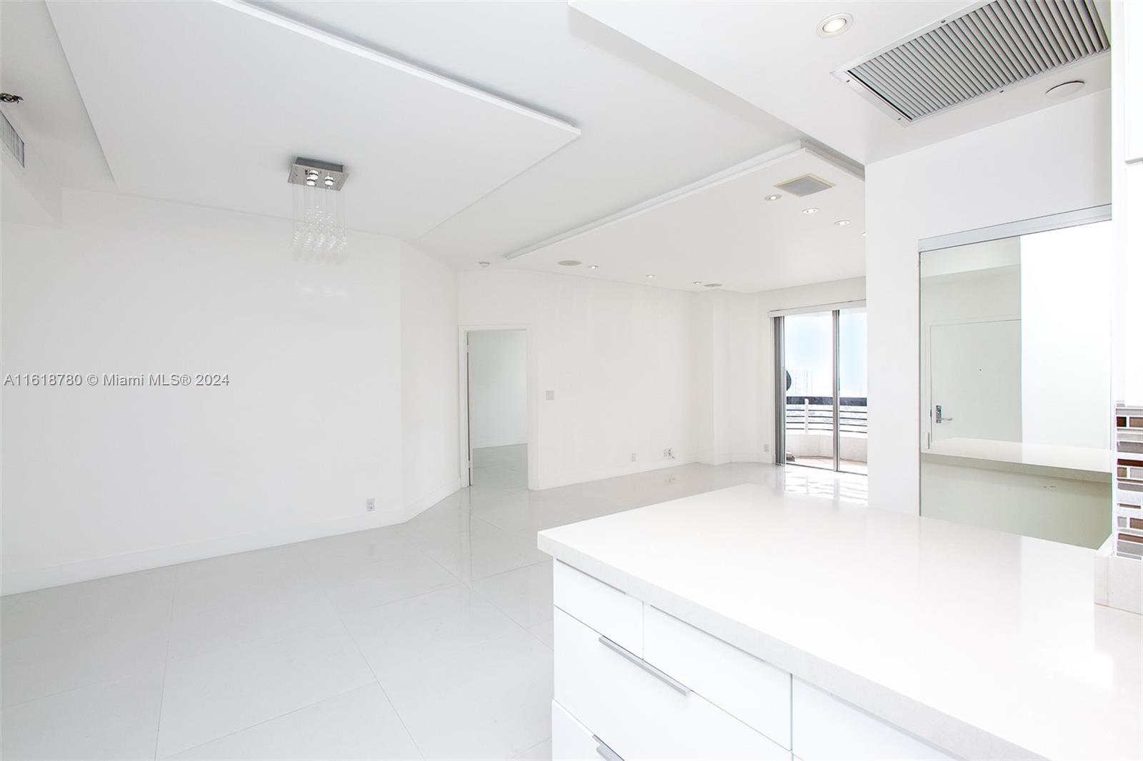 MYSTIC POINTE CONDO NO TH - Residential Lease