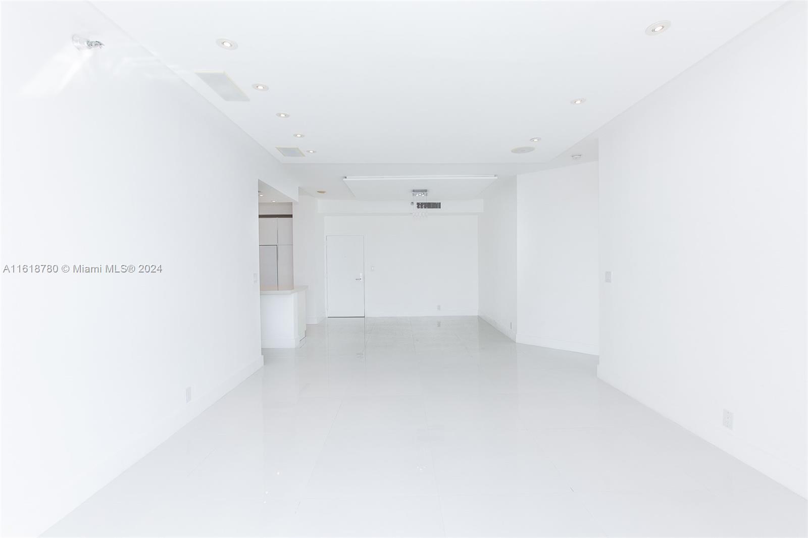 MYSTIC POINTE CONDO NO TH - Residential Lease