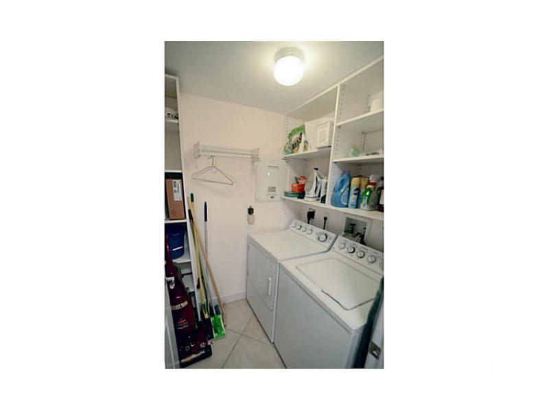 THE RESERVE OF PINECREST - Residential Lease
