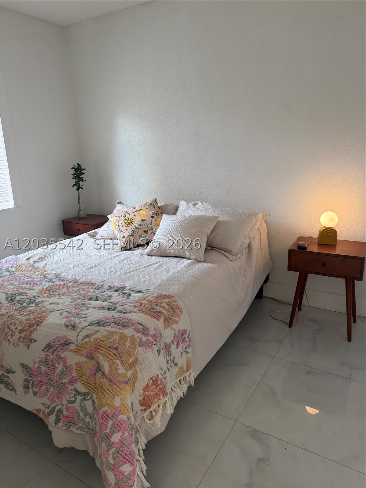 OAKLAND PARK SECOND ADD - Residential Lease