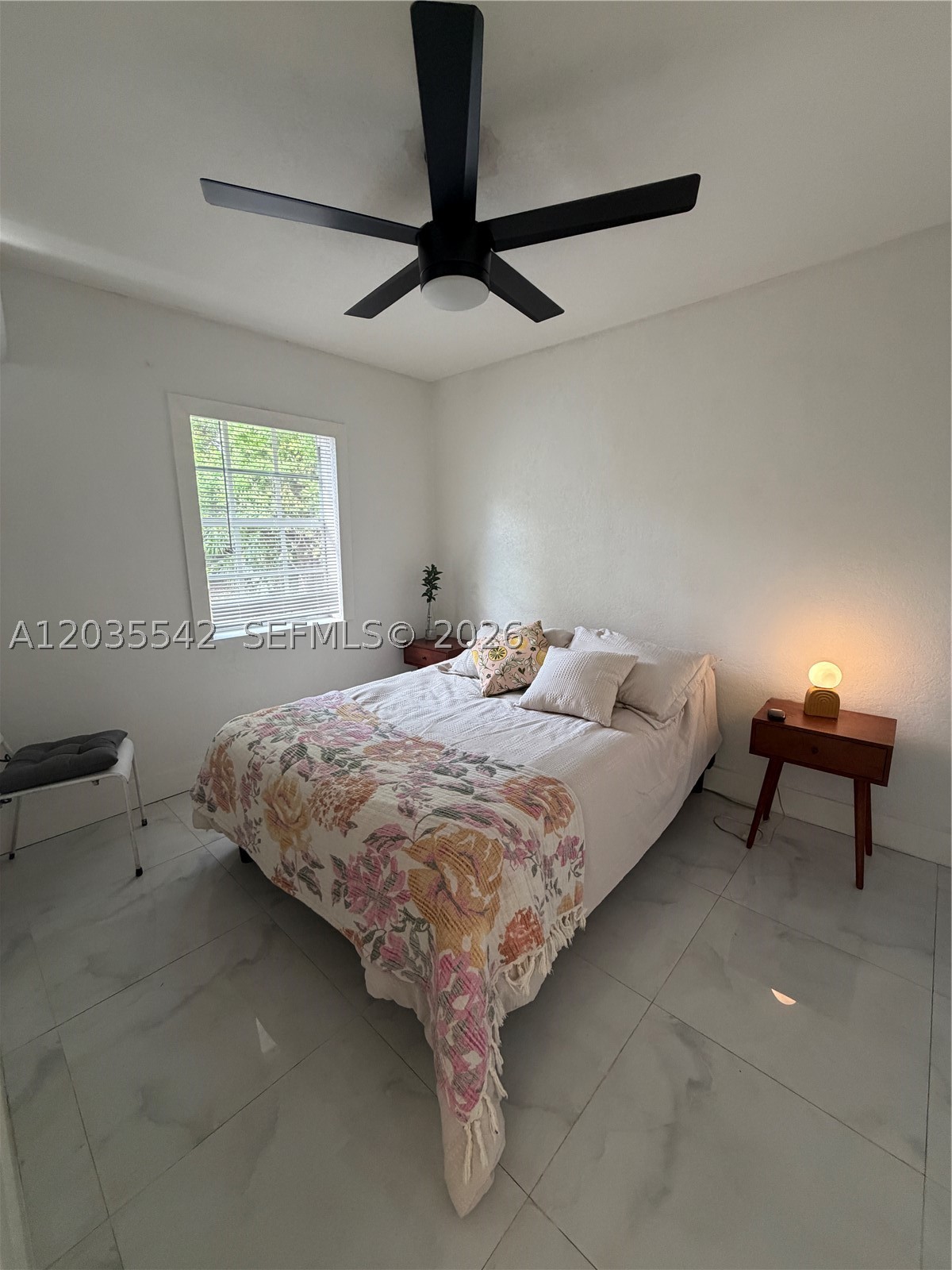 OAKLAND PARK SECOND ADD - Residential Lease