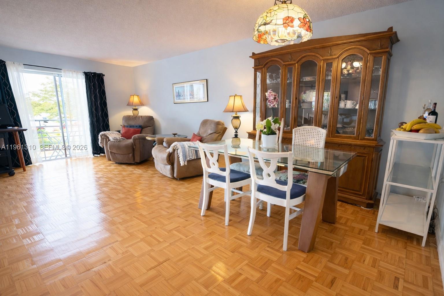 MAR-LEN GARDENS NO 11 COR - Residential