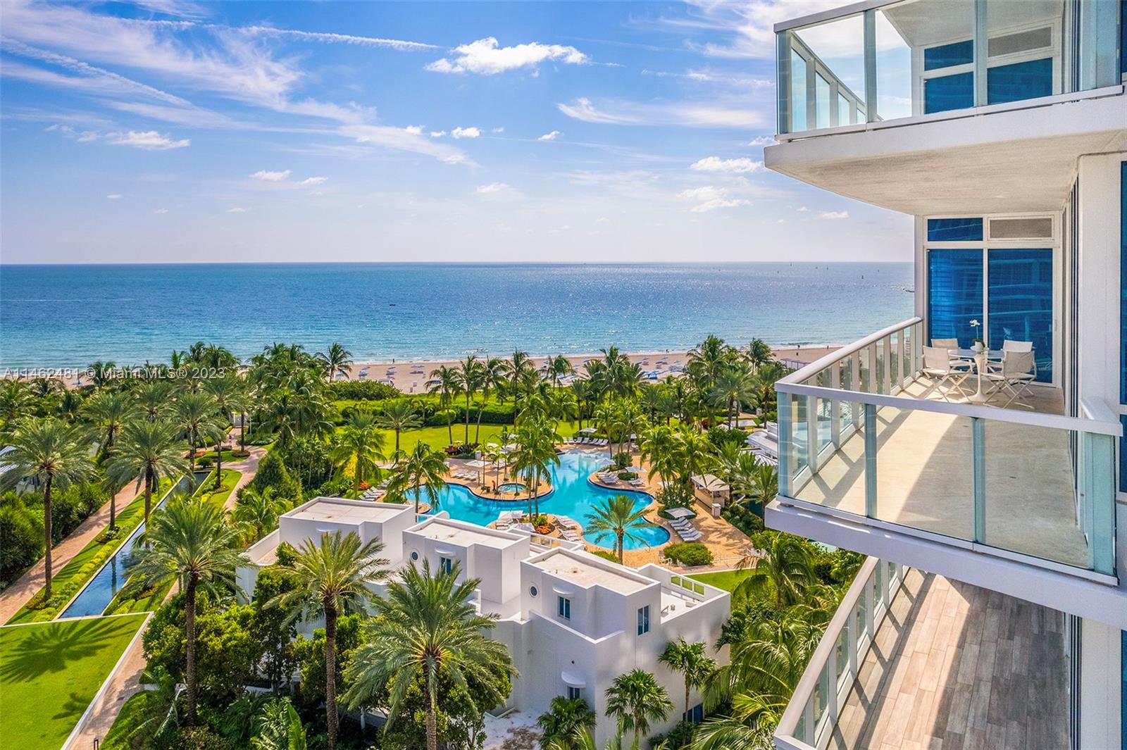CONTINUUM ON SOUTH BEACH - Residential