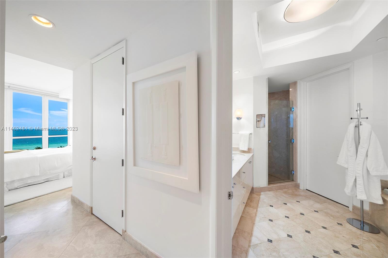 CONTINUUM ON SOUTH BEACH - Residential