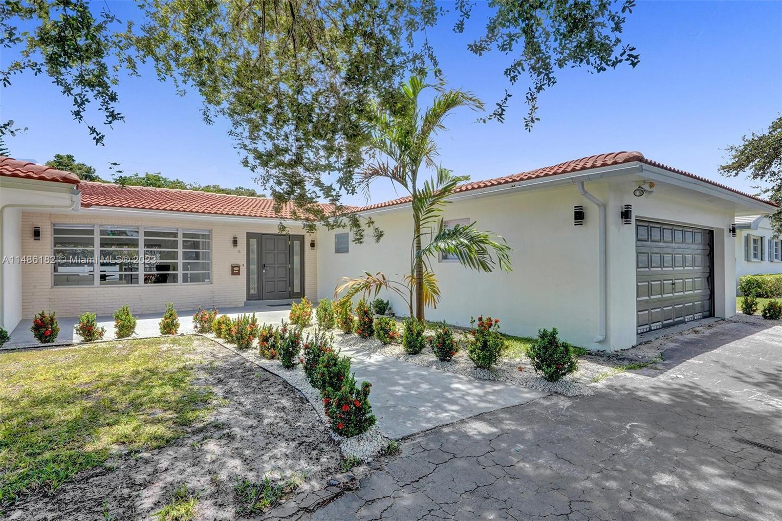 HOLLYWOOD HILLS - Residential Lease