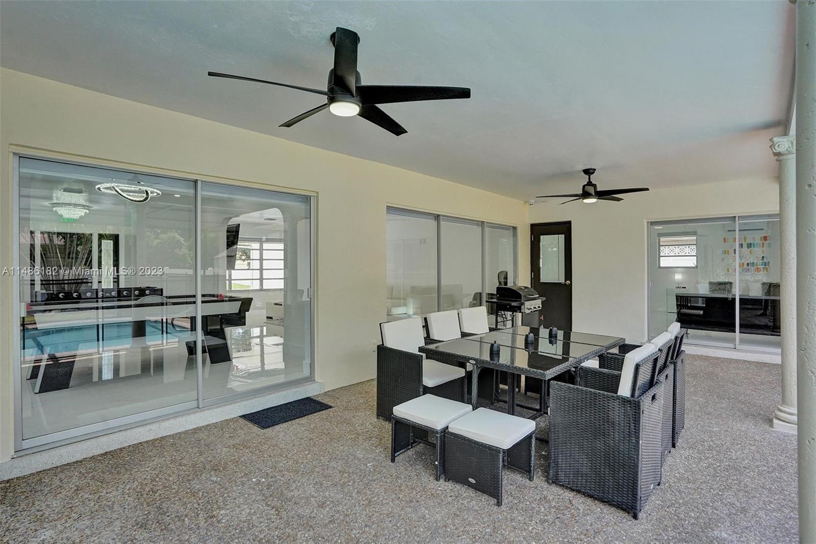 HOLLYWOOD HILLS - Residential Lease