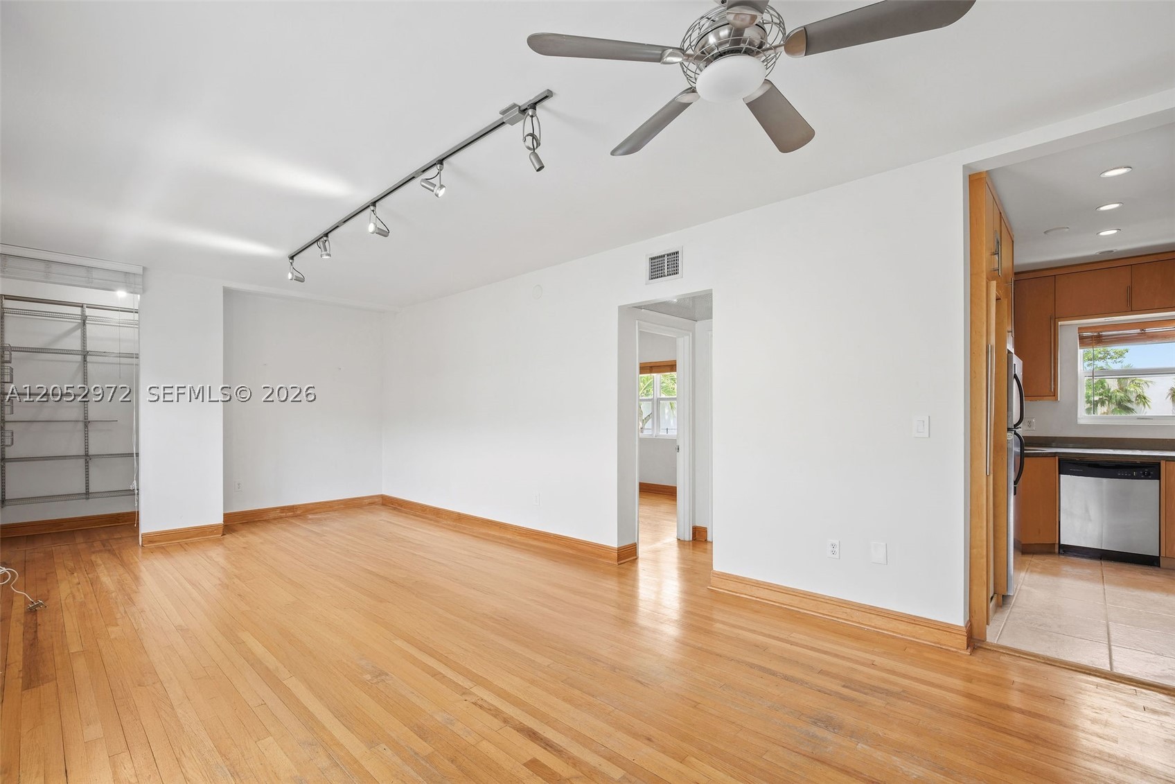 SANDPIPER VILLAS CO-OP - Residential Lease