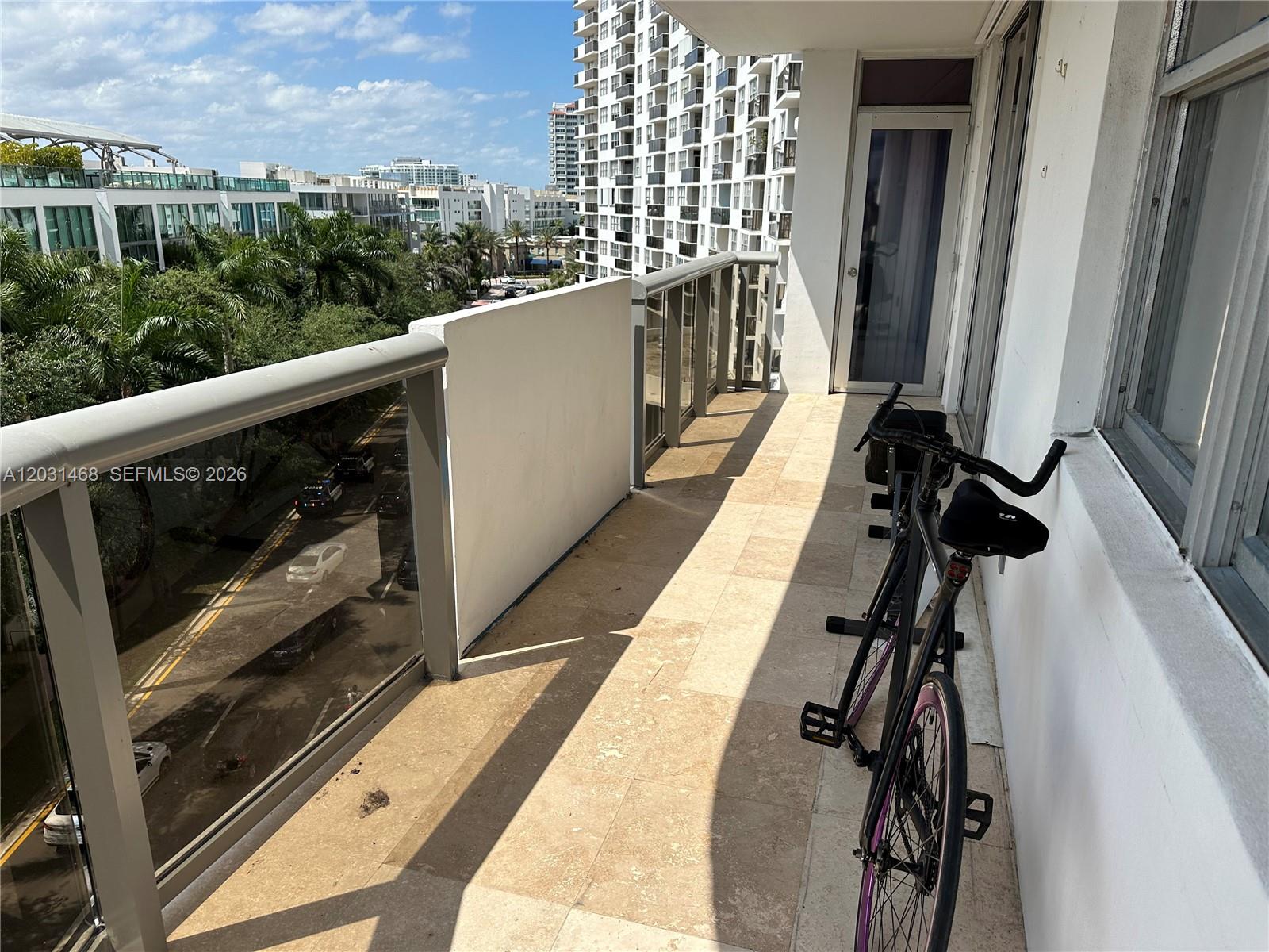 MAISON GRANDE CONDO - Residential