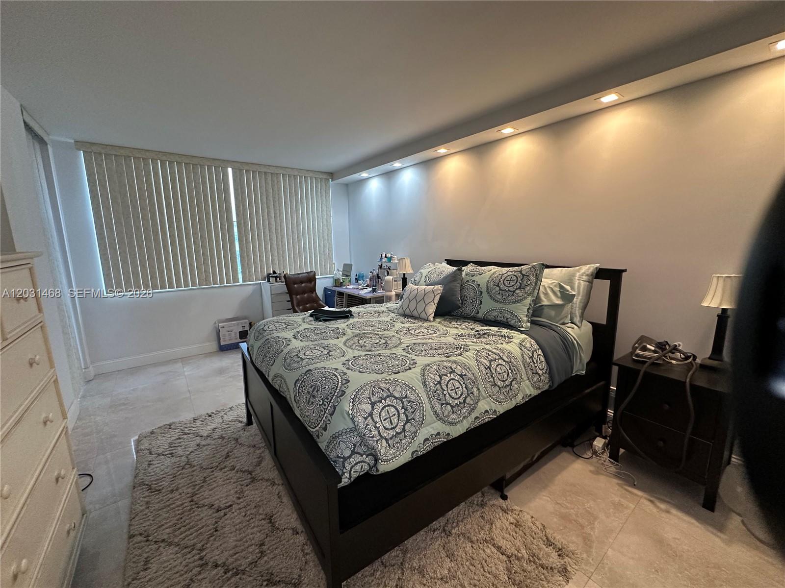 MAISON GRANDE CONDO - Residential