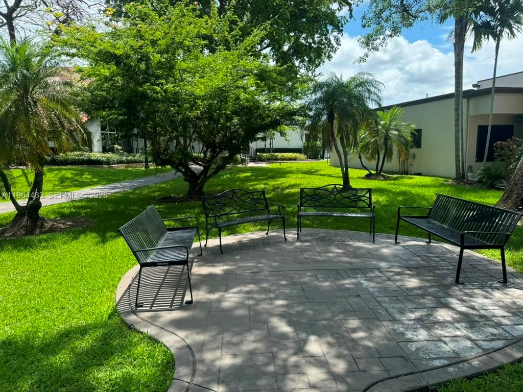 TRELLISES 5A CONDO - Residential